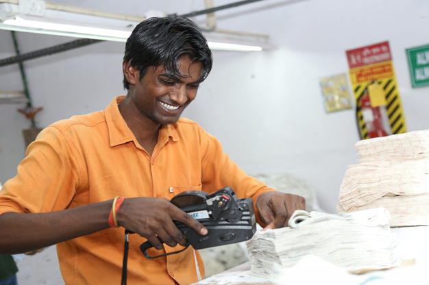 The Importance of Social Responsibility in Garment Manufacturing: Best Practices and Examples